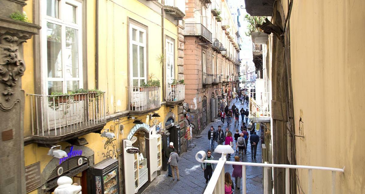 Bed and Breakfast Decumano 23 Neapel Exterior foto